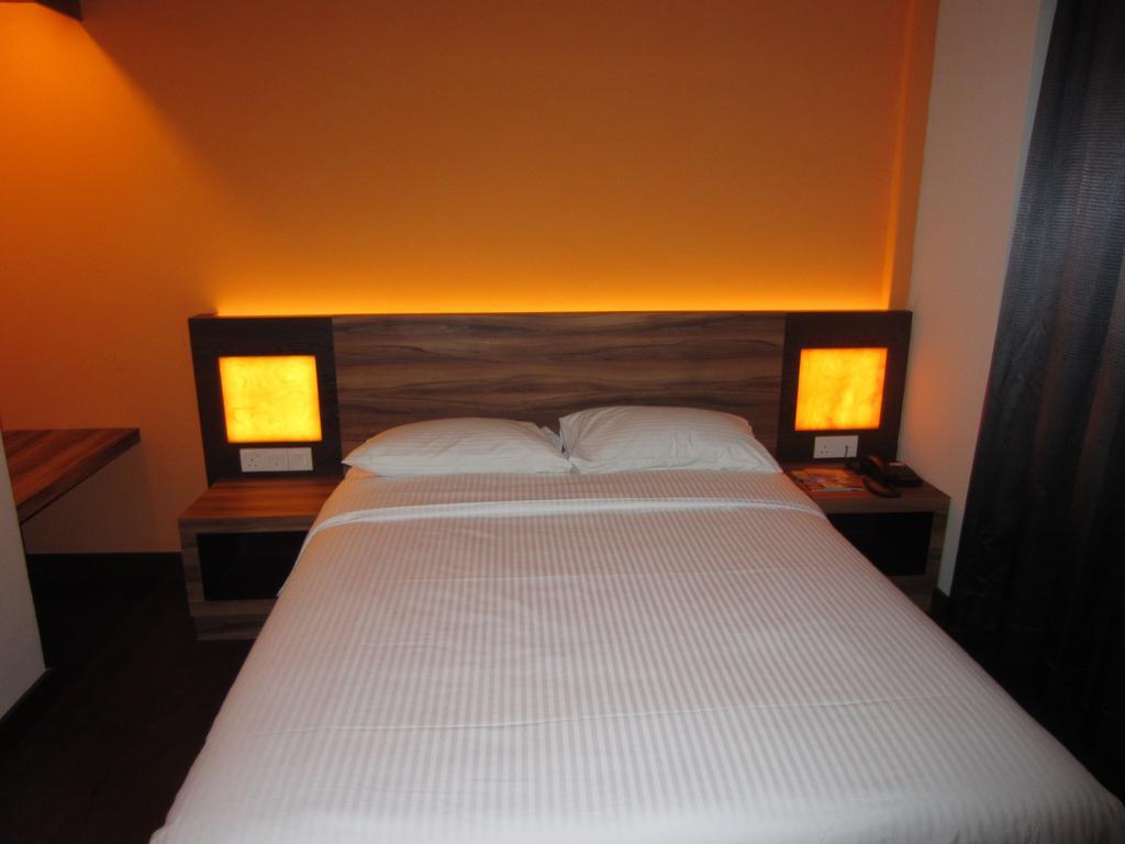 Waterfront Boutique Hotel Порт-Діксон Номер фото