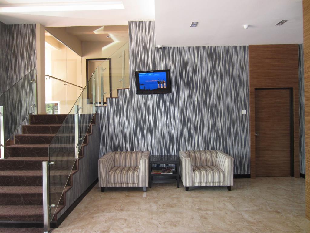 Waterfront Boutique Hotel Порт-Діксон Екстер'єр фото