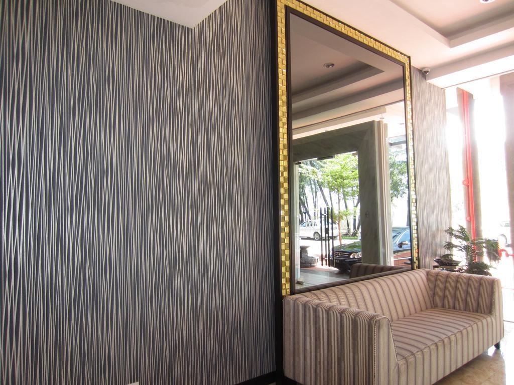 Waterfront Boutique Hotel Порт-Діксон Екстер'єр фото