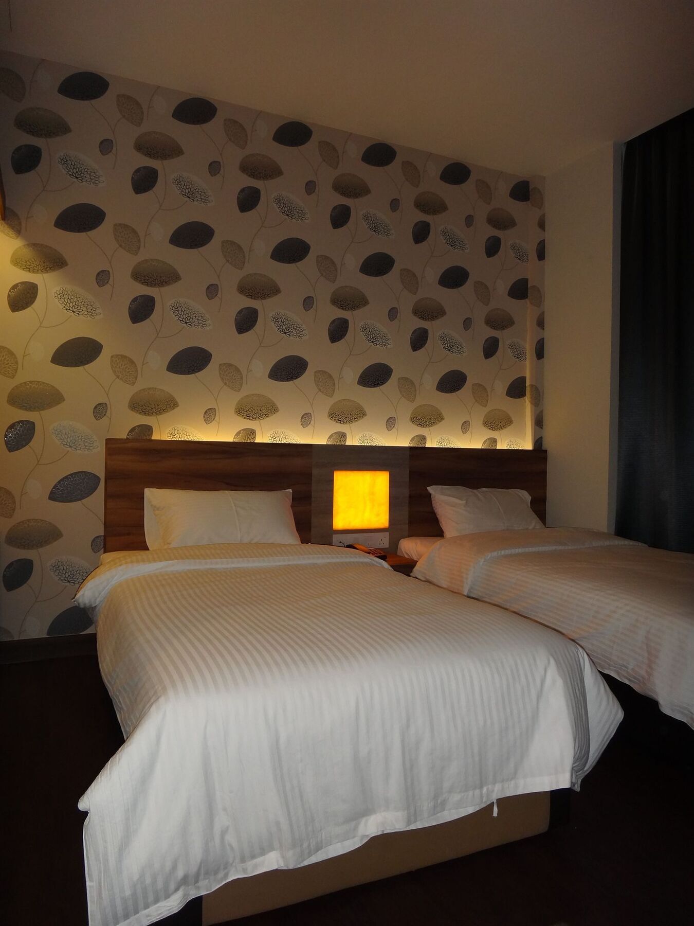 Waterfront Boutique Hotel Порт-Діксон Екстер'єр фото